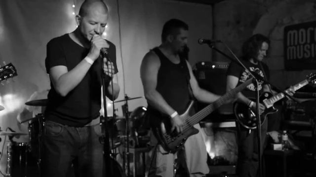 Петля Пристрастия- Ножи (More Music Club, 17.06.2017) смотреть онлайн