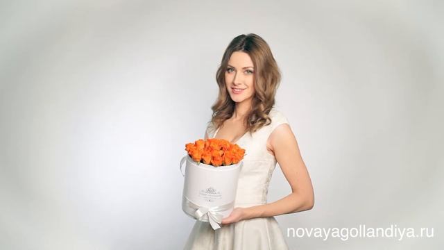 25 оранжевых роз в белой шляпной коробке смотреть онлайн