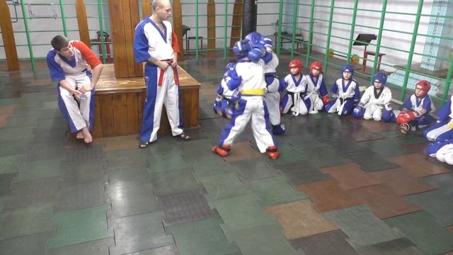 2017 февраль Аттестация на пояса, вручение сертификатов по кикбоксингу 01 смотреть онлайн