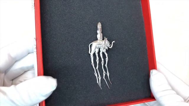 Дизайнерская серебряная брошь SURREAL ELEPHANT смотреть онлайн