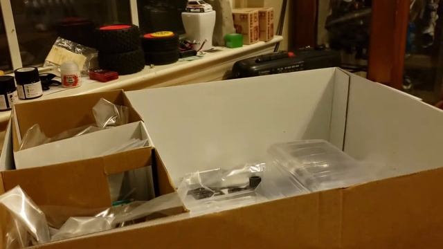 Tamiya GF01 Land Cruiser Unboxing! смотреть онлайн