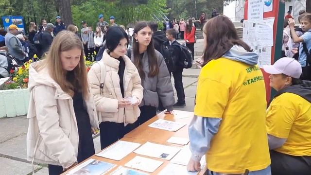 ярмарка Яркий мир детства смотреть онлайн