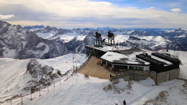 Dolomiti Skiing Superski Sella Ronda Pass Pordoi Drone Video DJI Mavic смотреть онлайн