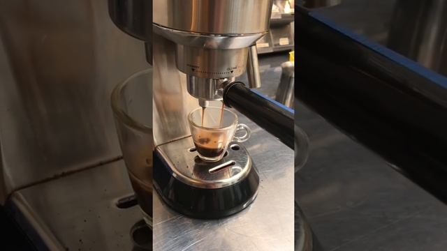 Delonghi EC680 With Low Pressure and Temperature #1645 смотреть онлайн