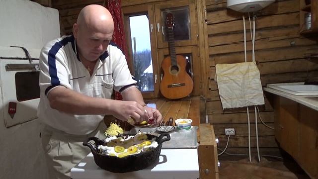 Налим по селигерски. С помидорами , брусникой ,  сметаной и сыром ,запеченый в духовом шкафу ,печке.