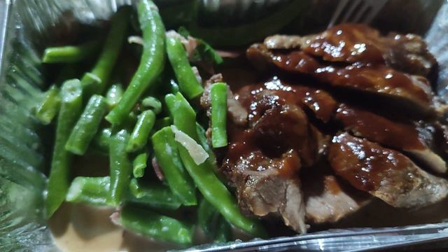 Ужен повора,спаржа со свининой в сливочно барбекюшном соусе#соус #свинина #спаржа