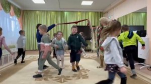 Игра "Ручеек"