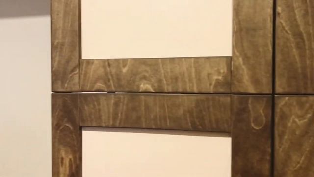 Встроенный в нишу шкаф с раздвижными дверцами. Обзор и монтаж. смотреть онлайн