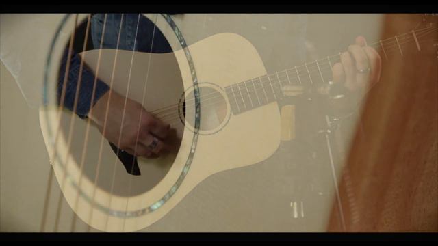Faith Guitars Nomad Mini-Saturn Electro, CMC Music. смотреть онлайн
