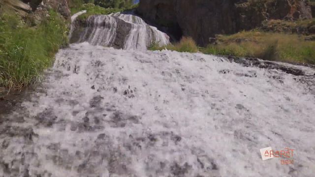 Exploring Jermuk Waterfall in Armenia смотреть онлайн