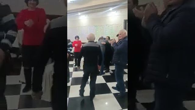 1 января 2023 г.(3)