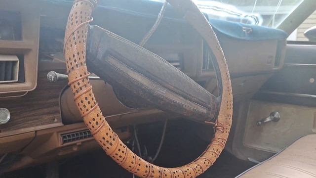 My new project car. 1976 Chevelle malibu classic. part 1 Sorry this is not an RC car video. смотреть онлайн