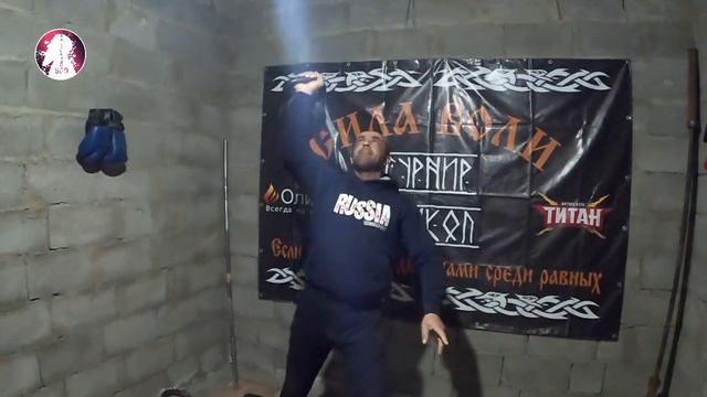 Сколько Поднимет 38 лет 32 кг Гиря? Как жать гирю стоя? смотреть онлайн