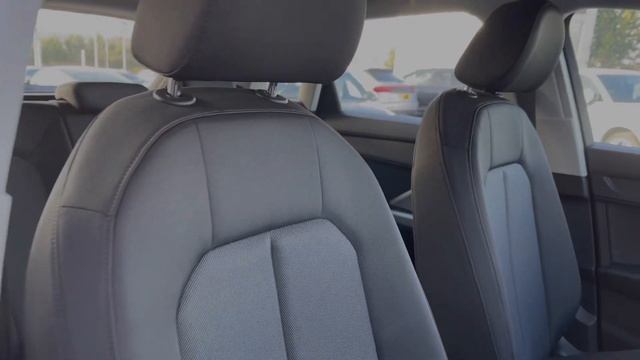 Brand New Audi Q3 1.5 TFSI CoD 35 Technik S Tronic | Stoke Audi смотреть онлайн