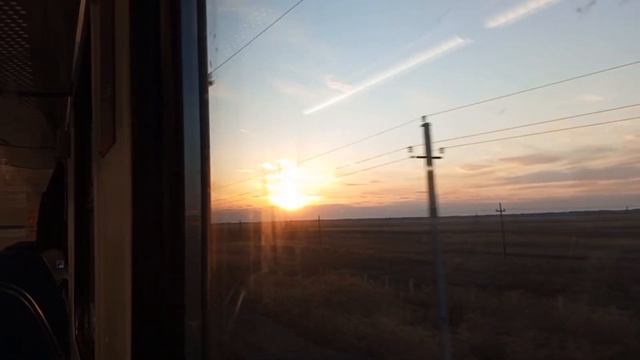 Омск-2022: закат в электричке и музыка из "Географа.." смотреть онлайн