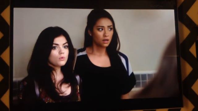 PLL Jenna gets slapped by Hanna смотреть онлайн
