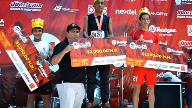 Kenianos dominan Medio Maratón Real Gas Gasolineras смотреть онлайн
