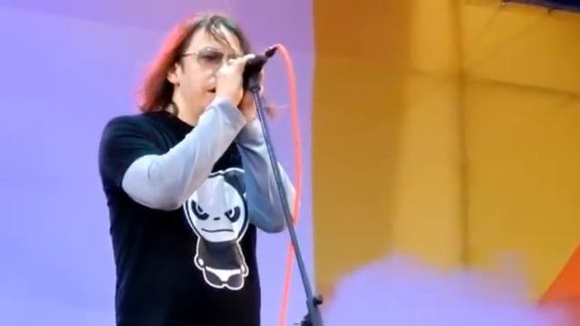 09.05.12 - Танцы Минус, Весна УПИ.avi смотреть онлайн
