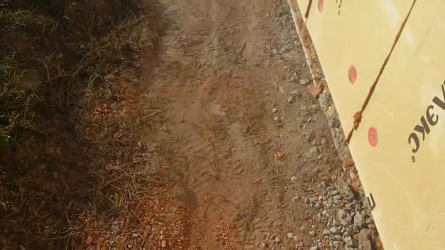 Как надо трамбовать землю для отмостки смотреть онлайн