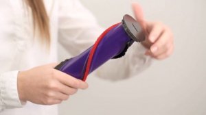 How to reset your Dyson Cyclone V10™ cordless vacuum's cleaner head