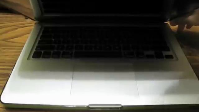 Speck SeeThru For The MacBook 13 Inch Aluminum смотреть онлайн