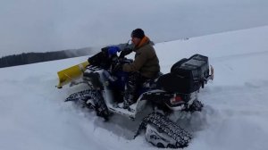 По полю на гусинецах с отвалом сф мото х8
