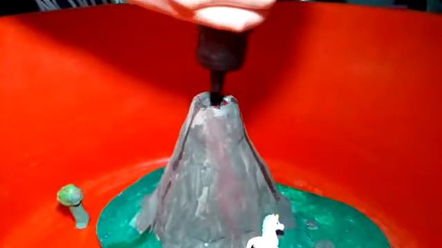 Извержение вулкана. Мастерим с детьми. смотреть онлайн