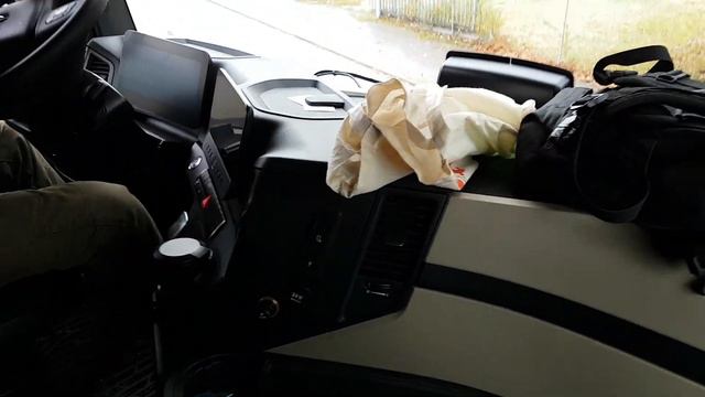 Petit Tour Dans Le Nouveau Mercedes Actros 1853 Sans Rétros. смотреть онлайн