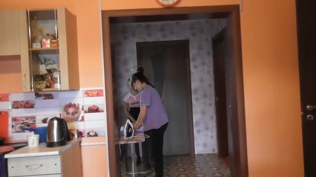 В чём на самом деле ходят мои девчонки в школу!? 4,09,2018, смотреть онлайн