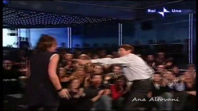 GIANNI Morandi & Gianna Nannini 🌹🎸🌷 Non Son Degno Di Te 💜 LIVE HD смотреть онлайн