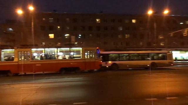 Остановка Санкт-Петербурга 8-20: Наличная ул. / ул. Нахимова (12.03.18) смотреть онлайн