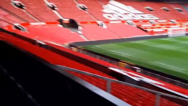 Sir Alex Ferguson Stand - Old Trafford смотреть онлайн