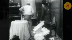 Work 1915 Charlie Chaplin. Работа. Чарли Чаплин. Хозяин богатого дома не может выбраться на работу