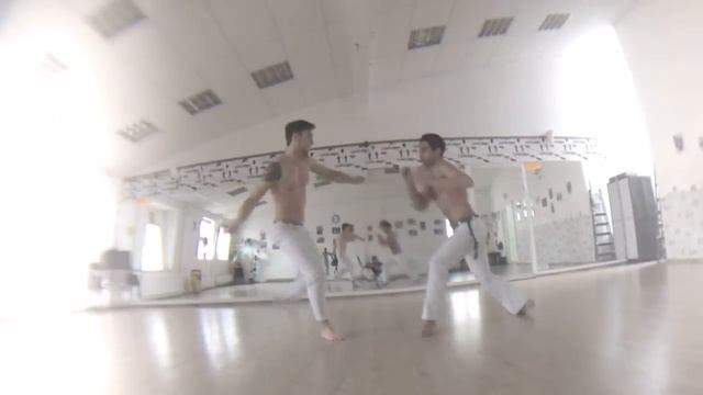 3 sequencia of mestre Bimba Capoeira de Rua Капоэйра Ростов смотреть онлайн