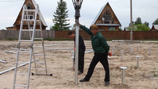 Правильный монтаж винтовой сваи вручную смотреть онлайн