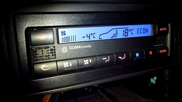 Passat B5 - Klimatyzacja - zmiana Fahrenheita na Celsjusza смотреть онлайн