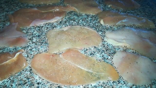 Как я готовлю Куриное Филе. Просто , Вкусно, подходит к любому гарниру или как полноценное блюдо. смотреть онлайн