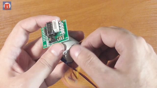 Ардуино и шаговый двигатель с платой управления 28BYJ-48 смотреть онлайн