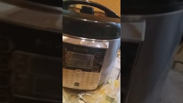 моя розпаковка мультиварка Mirta MC-2211 смотреть онлайн