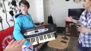 вырезанный кадр седжо где Леха разбил пианино