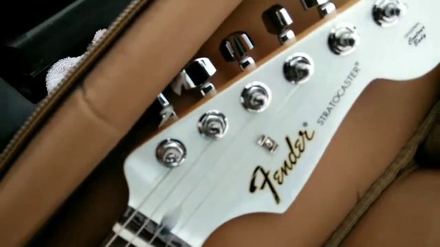Mexican Fender Strat Japan Miata смотреть онлайн