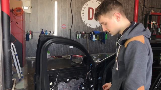 BMW 5 G30/31, как снять дверные карты на BMW 5 G31 2019года, детейлинг центр , Шумоизоляция, мойка смотреть онлайн