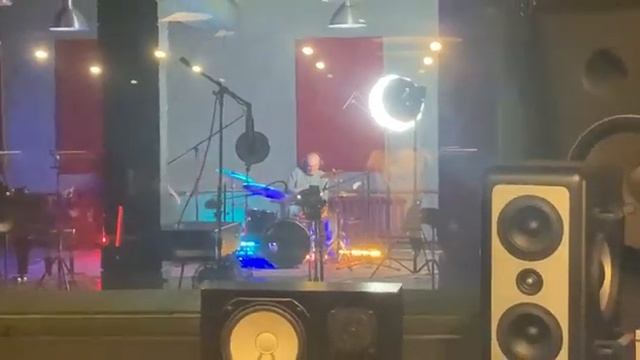Запись барабанов для обучающего видео смотреть онлайн