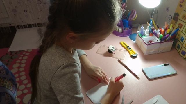 Лайфхак. Как украсить прозрачный чехол для телефона смотреть онлайн