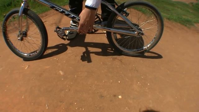 How to Race BMX: Pumping смотреть онлайн