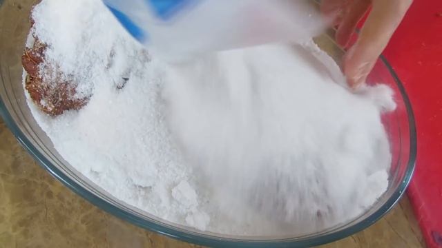 Кто бы мог подумать, что нужно 2 кг соли для сочного мяса в духовке / Вместо колбасы смотреть онлайн