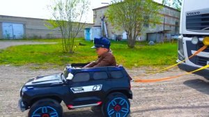 Полицейский Сеня Распаковывает Машинки и Ловит Воришек