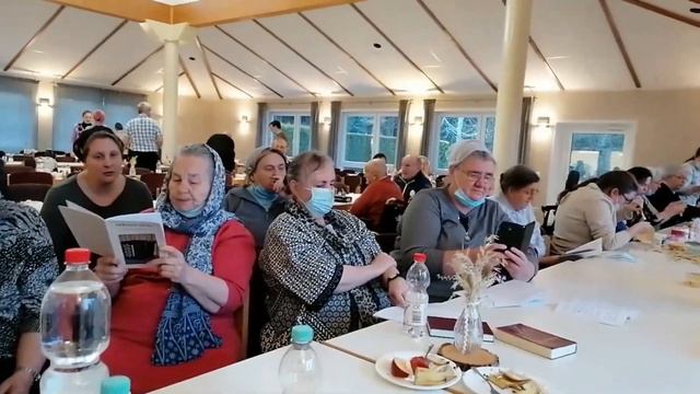 Песнь возрождения № 687 "День ушёл от нас в вечность", спели в заключении этого песенного общения. смотреть онлайн