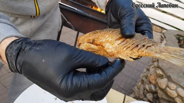 Как Я ем карася РЫБУ без костей 1,2,3 и ВСЕ, мастер класс ЛАЙФХАК от Одесского Липована смотреть онлайн