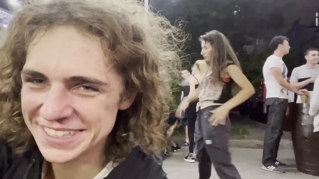 ФЛИПАНУЛ НА ТЯНКУ СПОРТИКА смотреть онлайн